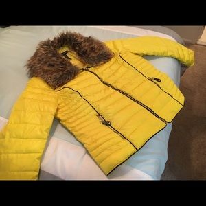 INC XL yellow puffer coat